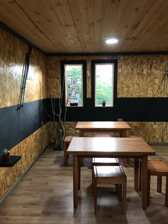 Hostel Basecamp Cerro Castillo Вийя Серо Кастийо Екстериор снимка