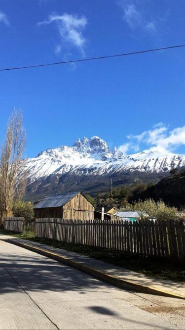 Hostel Basecamp Cerro Castillo Вийя Серо Кастийо Екстериор снимка